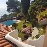 Bed & Breakfast Ethnohotel Rosa Dei Venti
