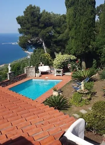 Bed & Breakfast Ethnohotel Rosa Dei Venti Imperia